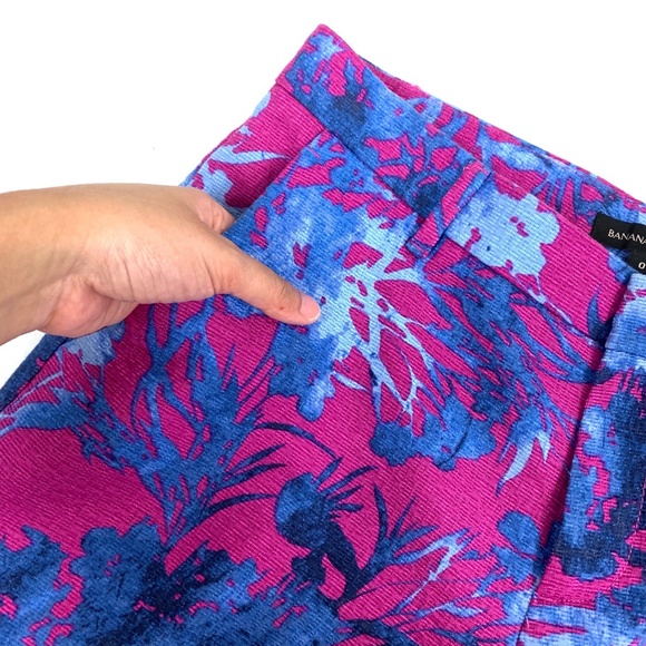 BANANA REPUBLIC Floral Multicolor High-Rise Shorts - Picture 2 of 6